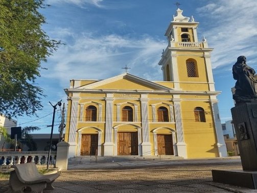 Catedral-de-Nossa-Senhora-da-Candelária-Corumbá-foto-Silvio-de-Andrade-730x425