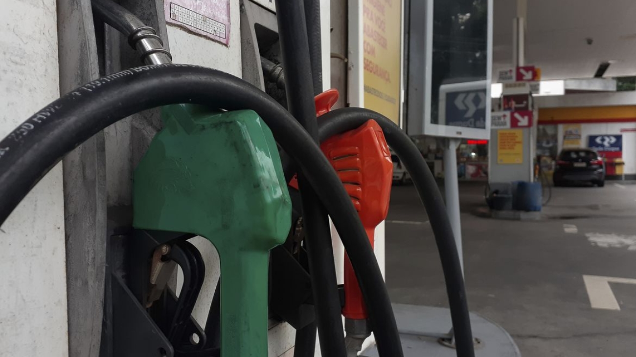 Petrobras reajusta em 12% o preço da gasolina nas refinarias a partir desta quinta-feira