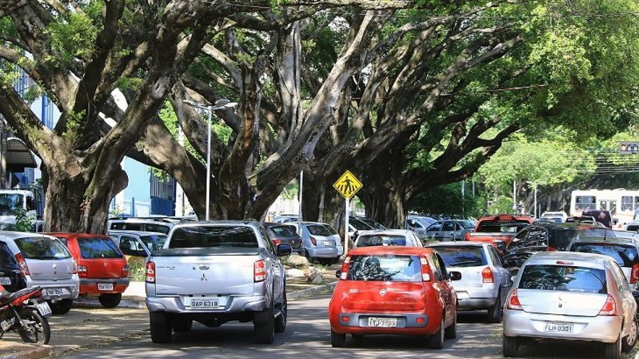 Trânsito-centro-de-Campo-Grande-730x425