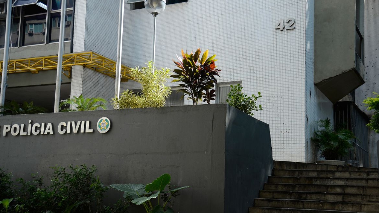 Fachada da Secretaria de Estado da Polícia Civil, no centro do Rio de Janeiro