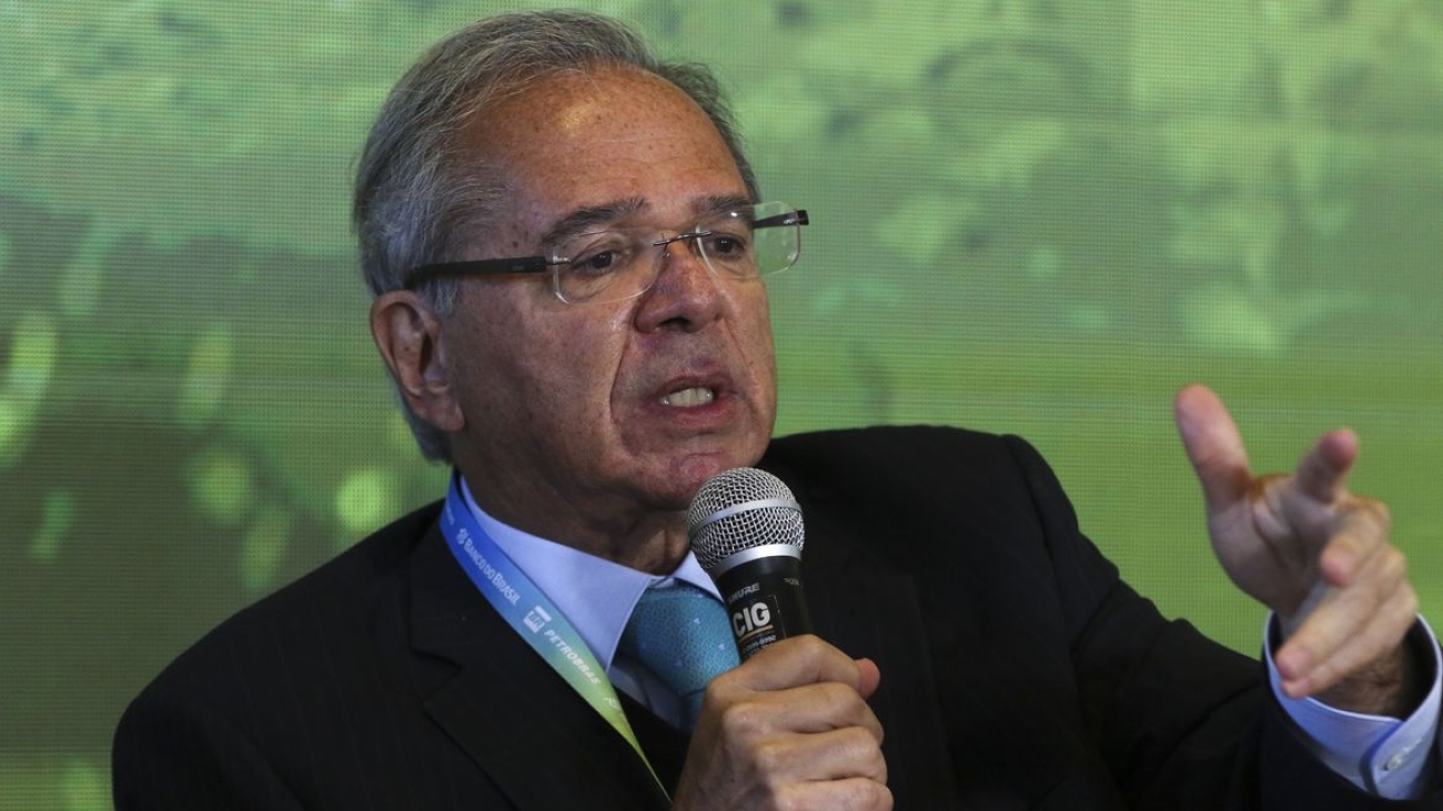 O ministro da Economia, Paulo Guedes, discursa durante congresso Mercado Global de Carbono, no Jardim Botânico do Rio de Janeiro, zona sul da cidade.