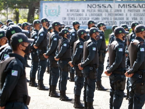 Policia-Militar-fim-de-ano-Foto-Saul-Schramm-9-730x480