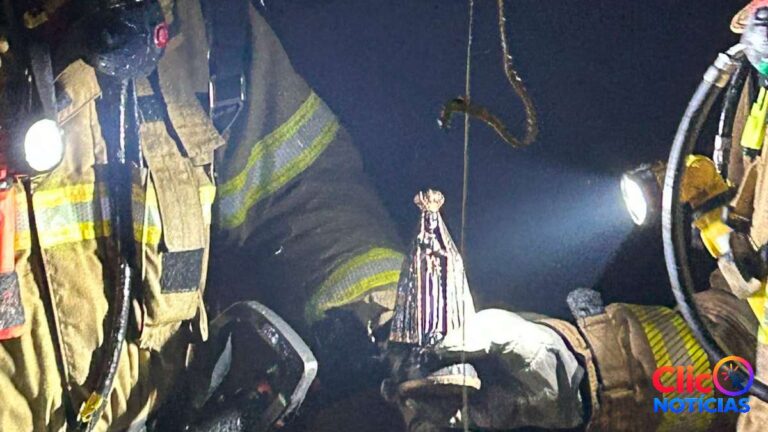 Incêndio em residência de Erechim destrói parte do imóvel e preserva imagem religiosa Residência atingida por incêndio no Bairro São Cristóvão, em Erechim, com imagem de Nossa Senhora preservada.