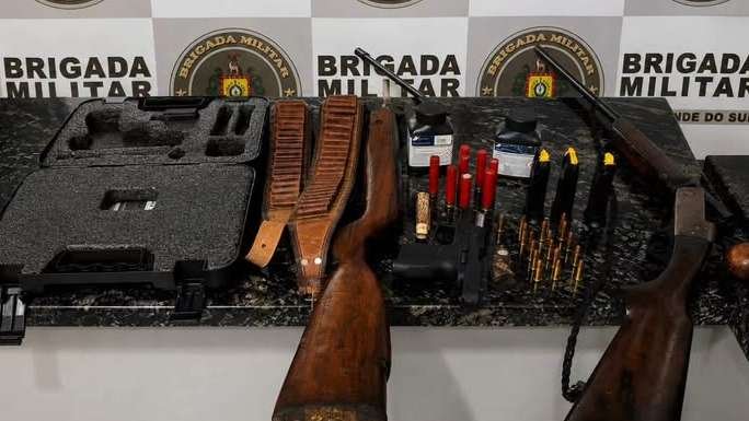 Brigada Militar prende dupla suspeita de disparos de arma de fogo em Itapuca