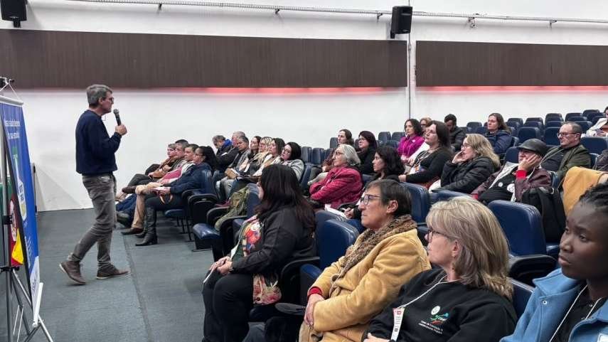 Conselho de Saúde de Erechim participa de seminário sobre regionalização do SUS