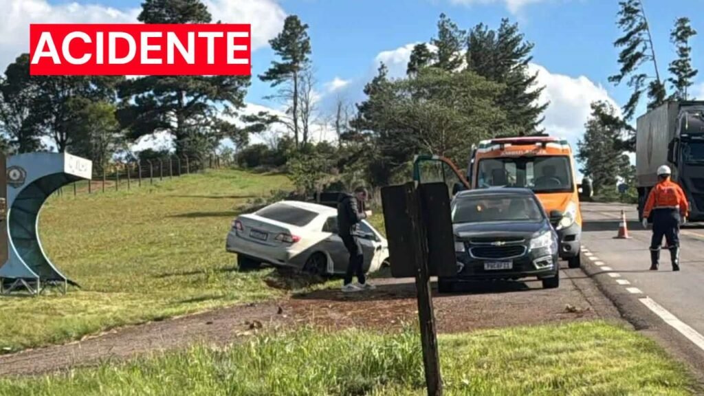 Acidente com três veículos deixa trânsito em alerta na ERS-135