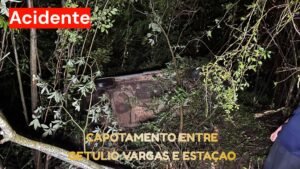Motorista fica ferido após carro capotar entre Getúlio Vargas e Estação