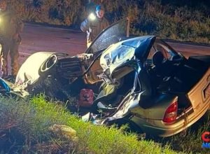 Acidente na BR-386 entre carro e caminhão em Sagrada Família