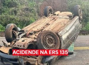 acidente-ers-135-gol-capota-getulio-vargas.jpg