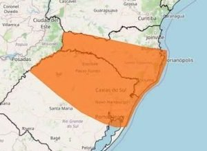Alerta de perigo para tempestades com granizo e ventos de até 100 km/h