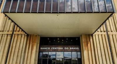 Copom reduz Selic para 14% ao ano durante reunião do Banco Central