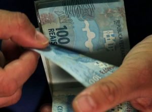 Desenrola Adimplentes oferece crédito de até R$ 15 mil para trabalhadores informais