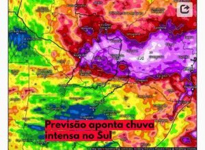 Mapa de previsão de chuva intensa no Paraná e em Santa Catarina.