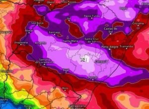 Risco de enchentes no Rio Grande do Sul e Santa Catarina após previsão de chuva intensa